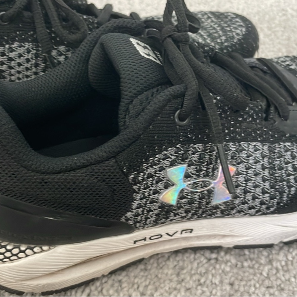 Women’s Under Armour Black and Gray Athletic Shoes size 7